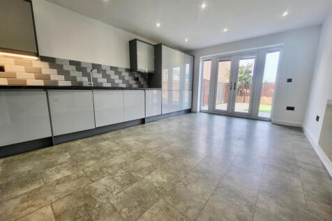 Stanshawe Crescent, Yate, Bristol photo 3