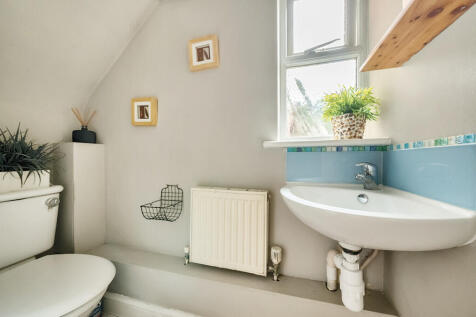 1330752-3-689082c...