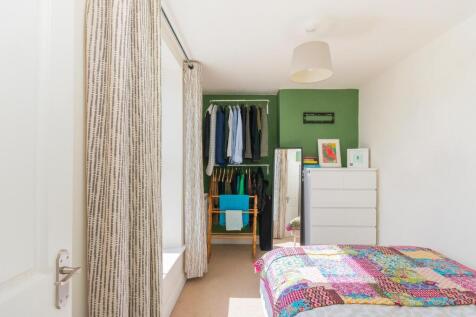 H4P0RCSN - Bedroom E.jpg