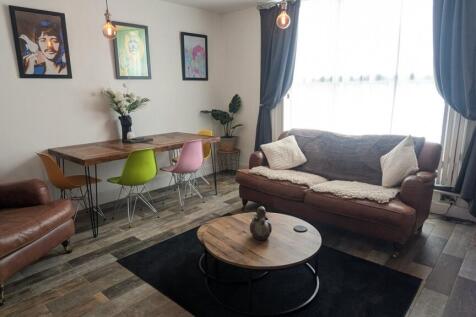 GROUND FLOOR APARTMENT