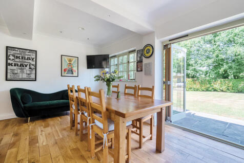 1320900-7-686e8c0...