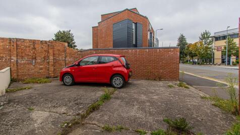 Minister Street 27, 2-8.jpg