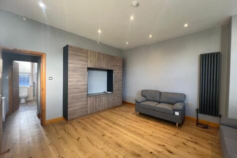 North Lane, Headingley, Leeds photo 3