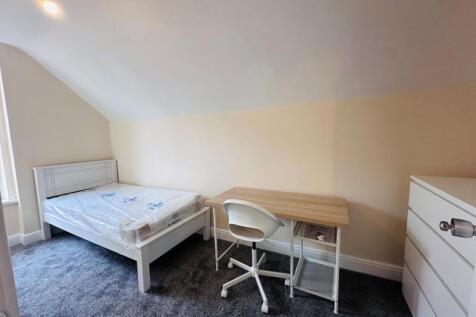 Gloucester Avenue, NOTTINGHAM photo 5