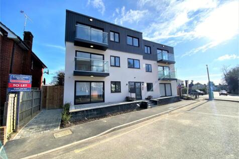 Studio flat on Pield Heath Road, Prosperity Apartments, UB8, £1,300/mo