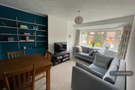 Sitting Room Or Bedroom 3