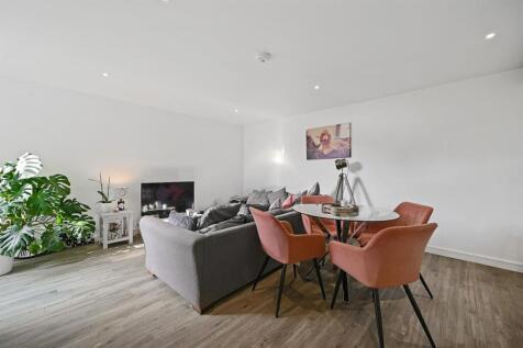 Open Plan Kitchen/Living/Dining