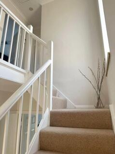 3 Hollin Hill Avenue photo 4