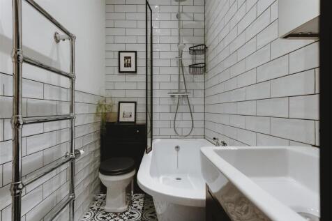 Upper Clapton Road-21.jpg