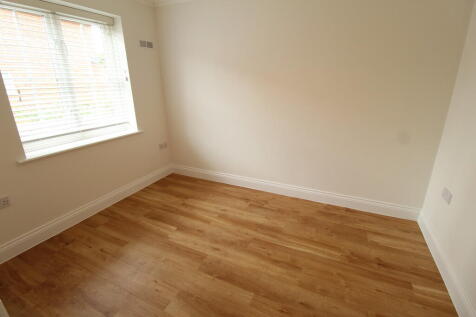 East Close, Bury St Edmunds photo 5