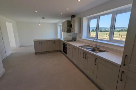 KITCHEN/BREKFAST ROOM