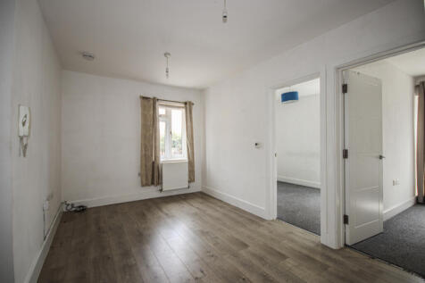 2-Bedroom Ground Floor Flat ¿ Central Location 
