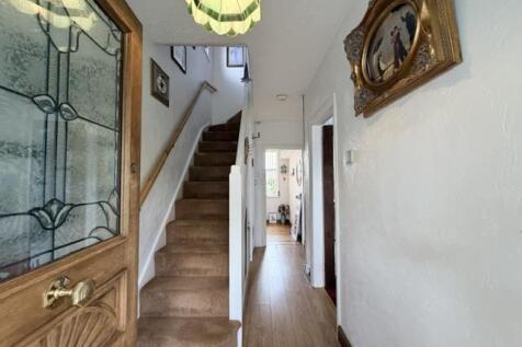 Entrance Hallway.jpeg