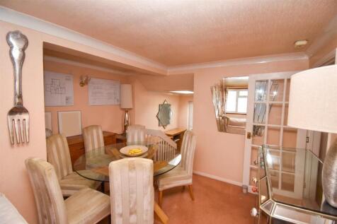 dining area 1!.jpeg