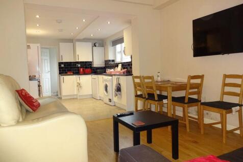 5-bed house on Osmaston Street, Nottingham, £2,817/mo