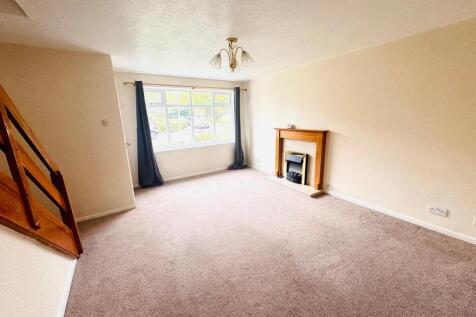 Fairmead Close, Wildwood, Stafford photo 3