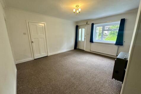 Birtwistle Avenue, Colne photo 3