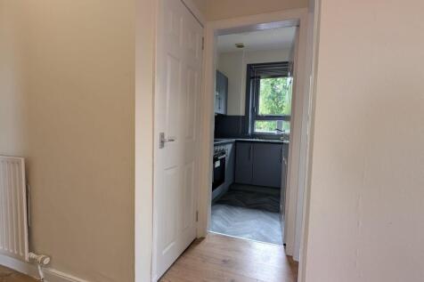 Darnley Road, Glasgow, G78 1SS photo 5