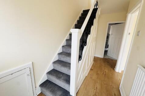 Neville Road, Luton photo 3