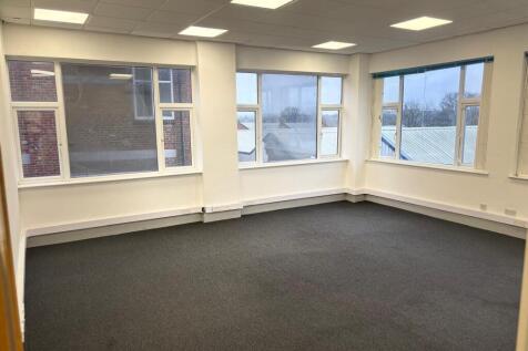 Office to rent Image 3