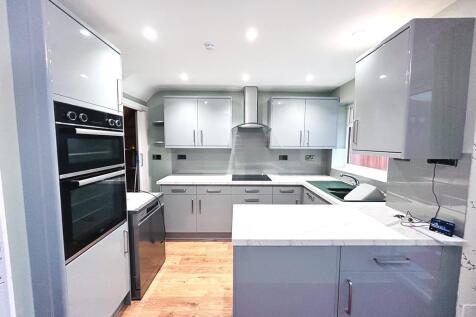 Kitchen.JPEG