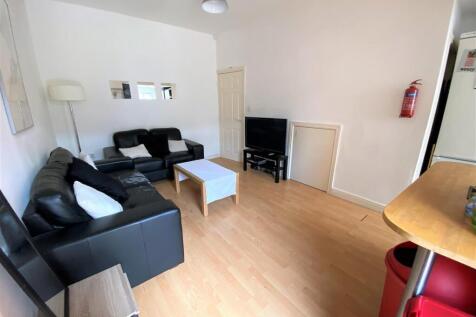 Eston Street, Chorlton-on-Medlock, £140ppw photo 4