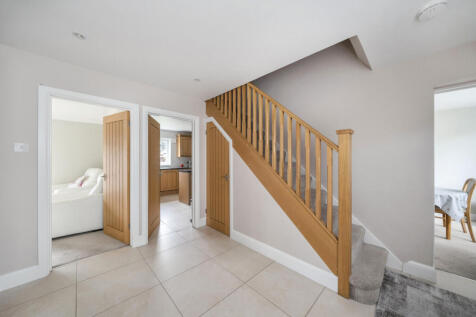 1299956-1-6836dc3...