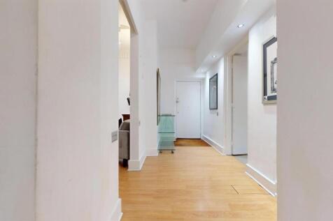 Flat 1 167 CRHallway.jpg