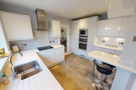Heyes Avenue Kitchen