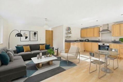 Open-Plan Kitchen/Living
