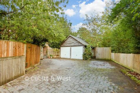 Driveway/Parking