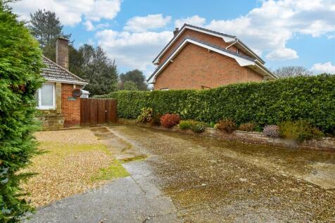 Driveway/Parking