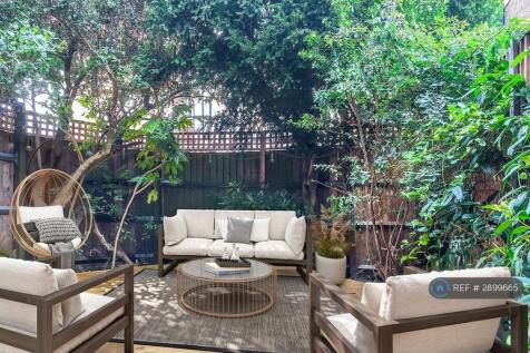 Very Private Secluded Garden