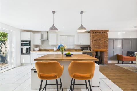 KITCHEN WITH DINING AREA