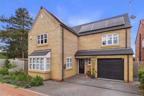 Sanderson Drive - Main Photo