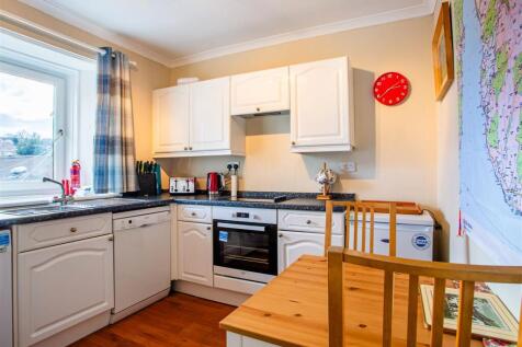 Breakfasting Kitchen