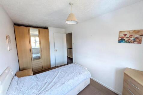 Bedroom 1a new.jpg