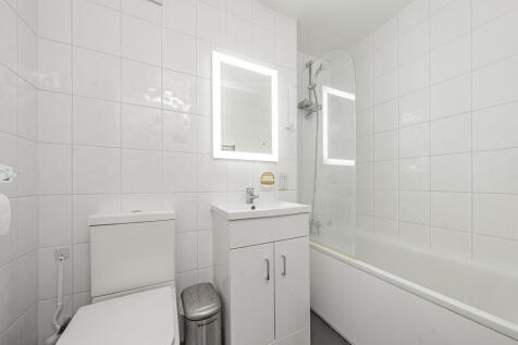 Whitehall Road, Uxbridge photo 3