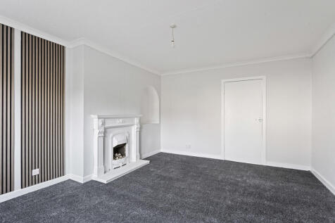 62 Ballochnie Dri...