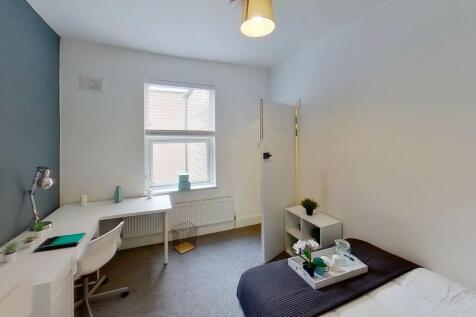 44-Wellington-Str...