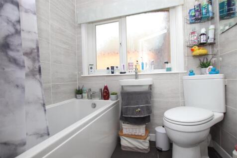 Bathroom.JPG