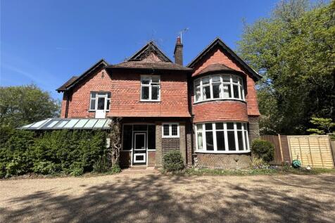 Hindhead, GU26 - property photo