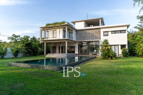 4 Bedroom Villa For Sale - Sambour, Siem Reap