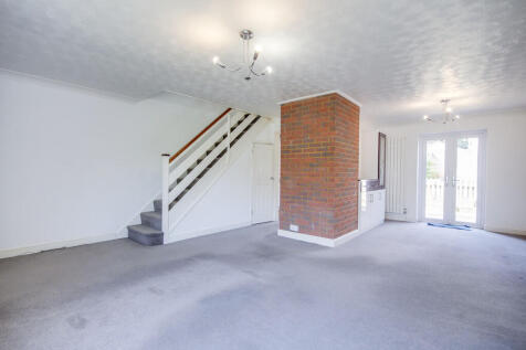 Flamingo Close, Woosehill photo 3