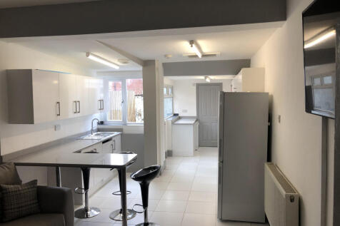 5-bed house on Harrow Road, Selly Oak, West Midlands, B29, £3,150/mo