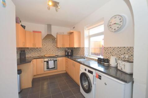 Squires Avenue, Widnes photo 4