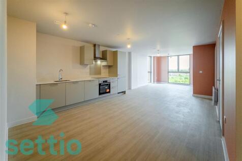 Trafford Gardens, M16 photo 3