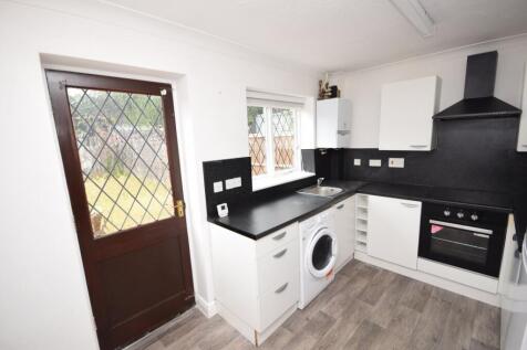 Stockwood Way, Farnham, Surrey, GU9 photo 4