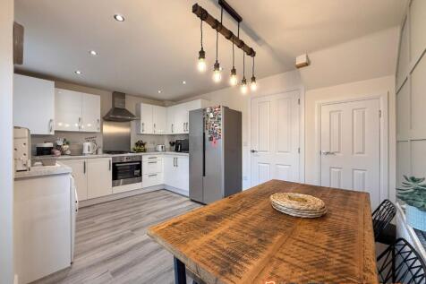 Dining/Kitchen 1