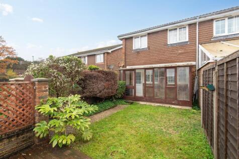 For Sale by Aspire Residential | Hurston Close